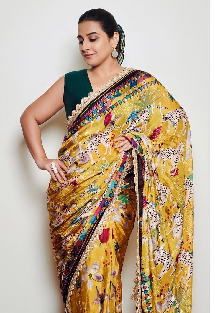 Vidya Balan in yellow saree by devyani Mehrotra for shernbi promotions 1 Vidya Balan in yellow saree by devyani Mehrotra for shernbi promotions-1