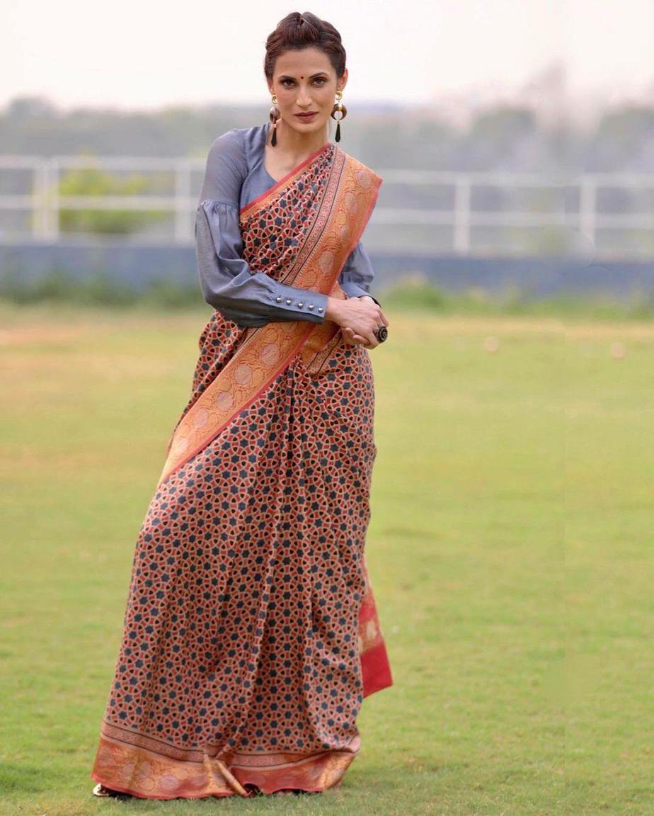 Shilpa Reddy in red AJRAK saree by Kankatala for qa 2 Shilpa Reddy in red AJRAK saree by Kankatala for q&a-2