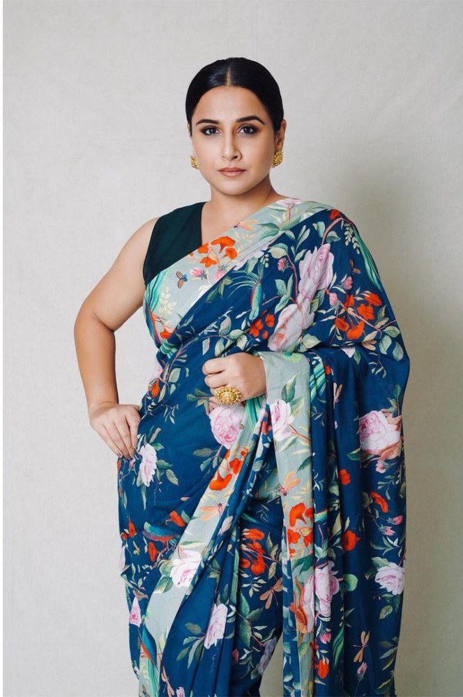 vidya balan in blue saree for sherni 4R vidya balan in floral print saree for sherni promotion