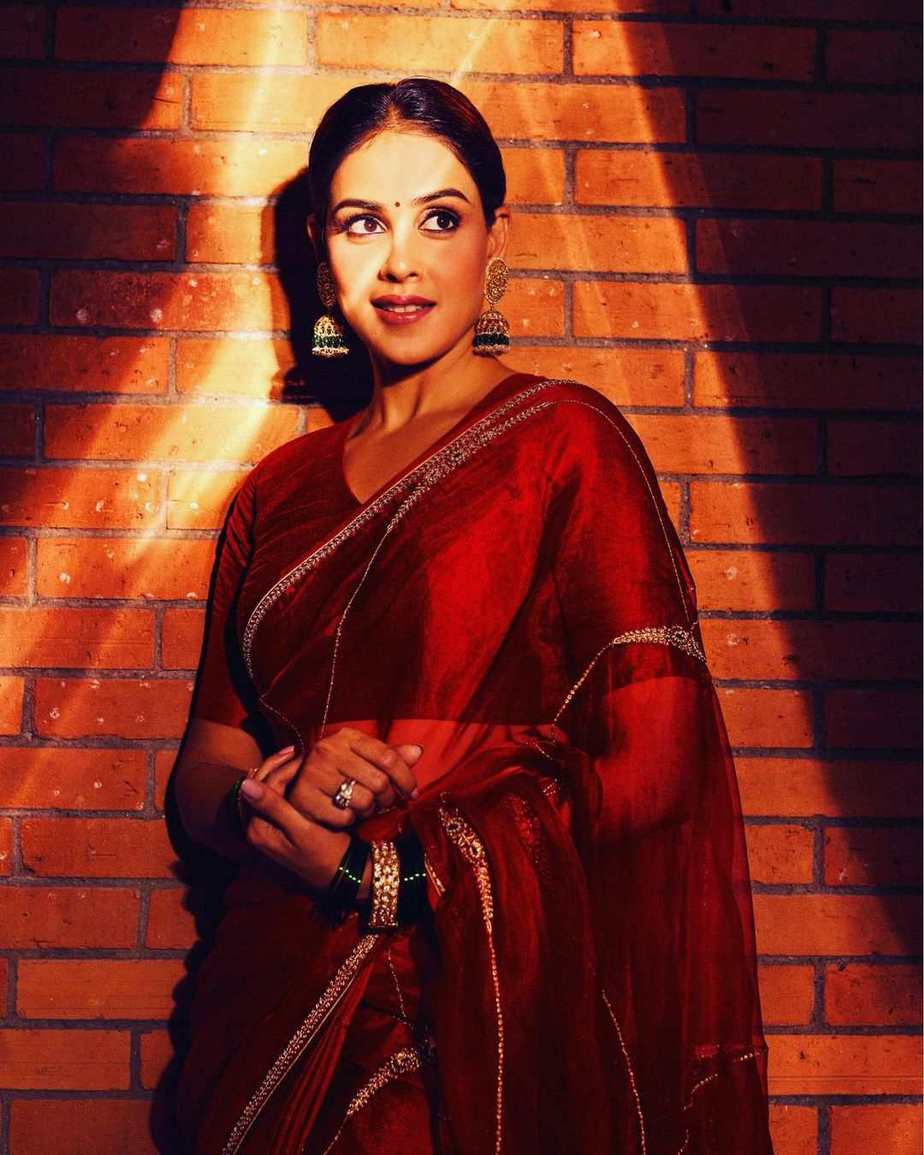 Genelia deshmukh in a red raw mango saree for an ad 2 Genelia deshmukh in a red raw mango saree for an ad-2