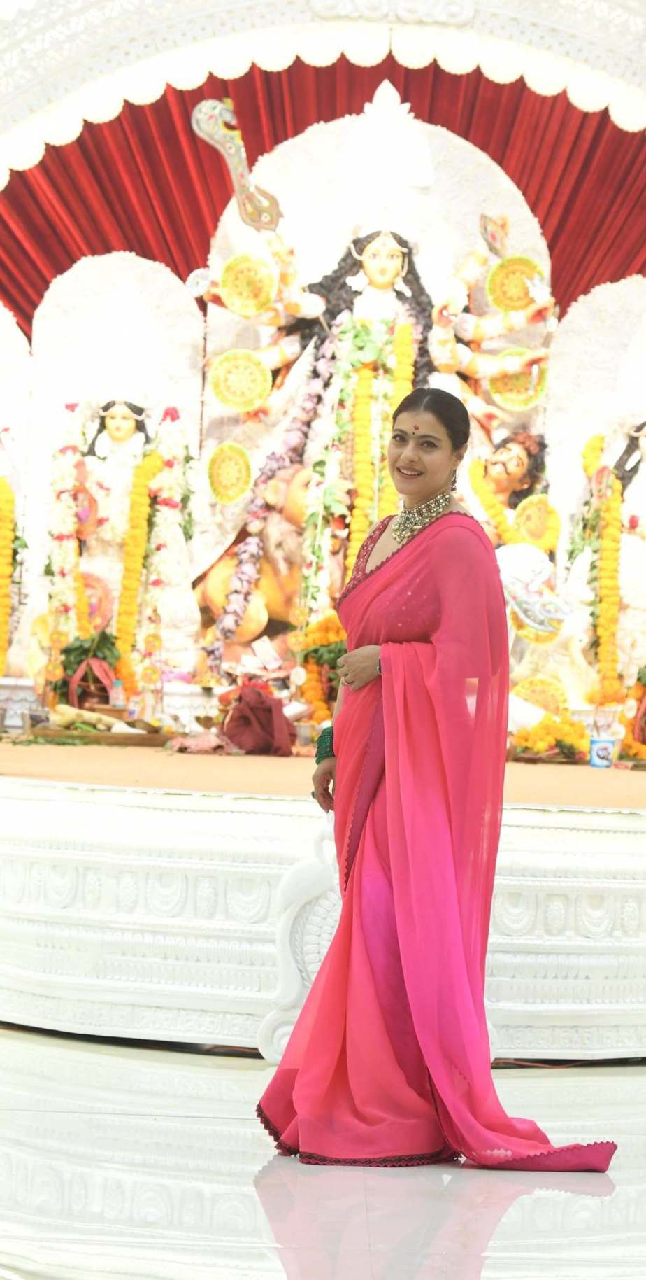 Kajol in pink saree by Punit balana for durga puja day1 2 Kajol in pink saree by Punit balana for durga puja day1-2