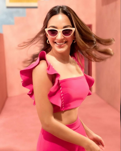 Amazing Looks of Actress Kiara Advani Flipkart