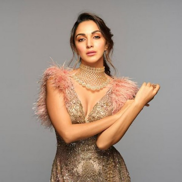 Amazing Looks of Actress Kiara Advani Flipkart