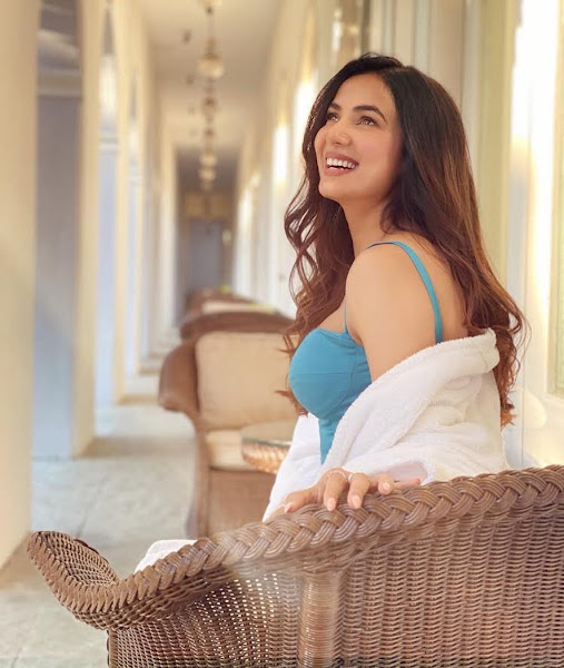 Sonal Chauhan Latest Hot Photos Flipkart