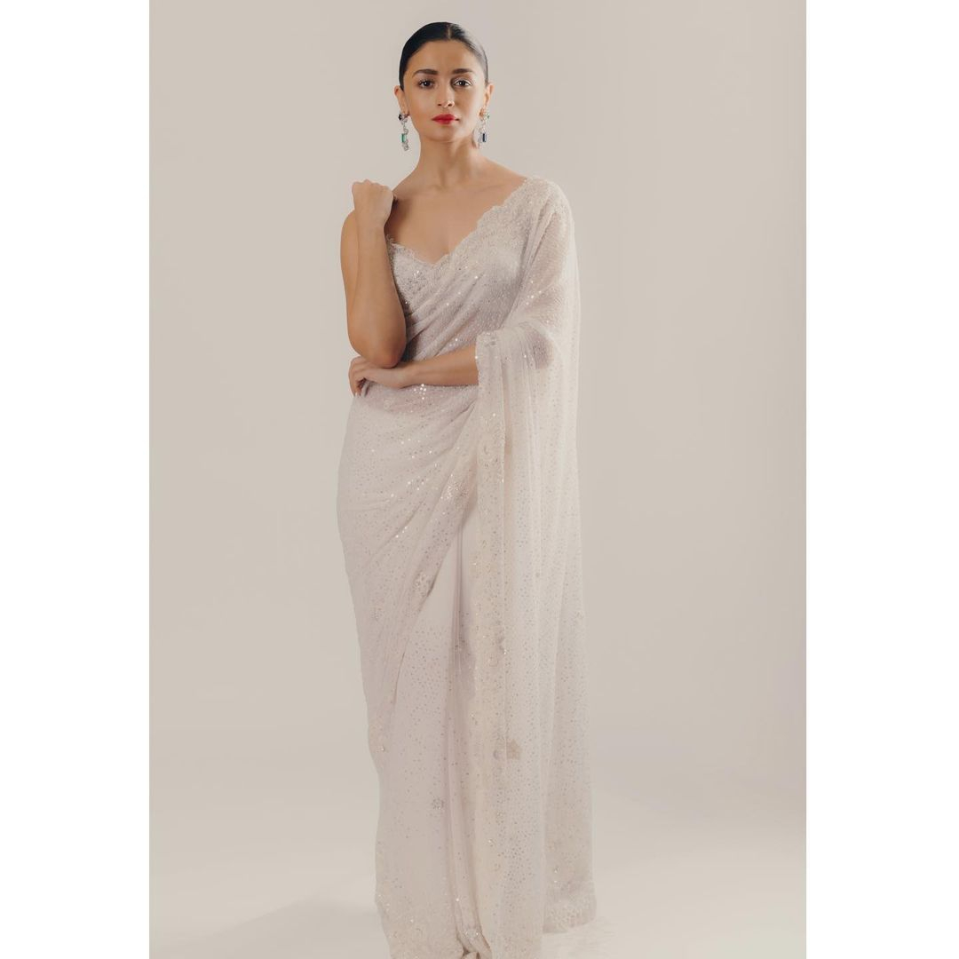 Alia Bhatt in ivory rimple and harpreet saree for berlin red carpet GBK 2 Alia Bhatt in ivory rimple and harpreet saree for berlin red carpet-GBK-2