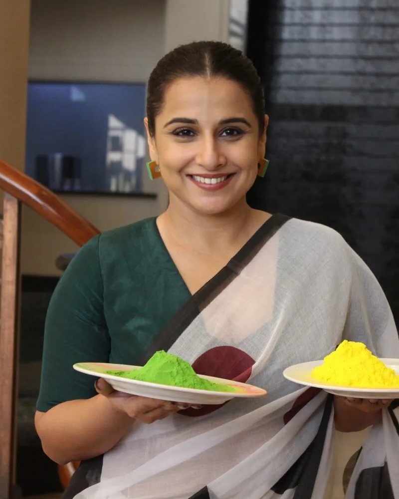 Vidya Balan in a white saree for holi 22 3 Vidya Balan in a white saree for holi-22-3