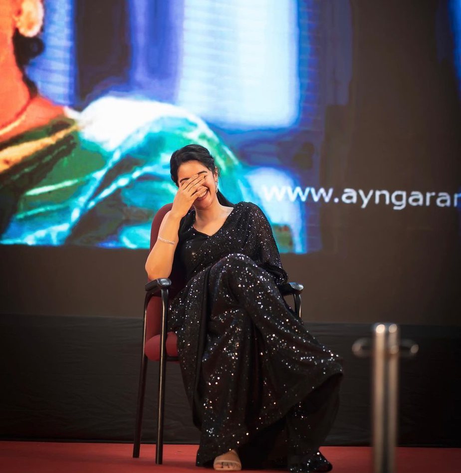 mirnalini ravi in black saree by samyakk for a rotary club meeting mirnalini ravi in black saree by samyakk for a rotary club meeting