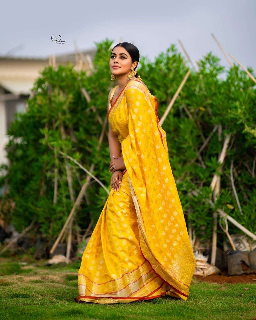 purnaa in a yellow saree purnaa in a yellow saree