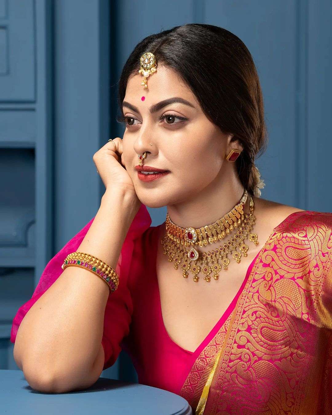 anusree nair in a yellow saree by kanchivaram3 anusree nair in a yellow saree by kanchivaram3