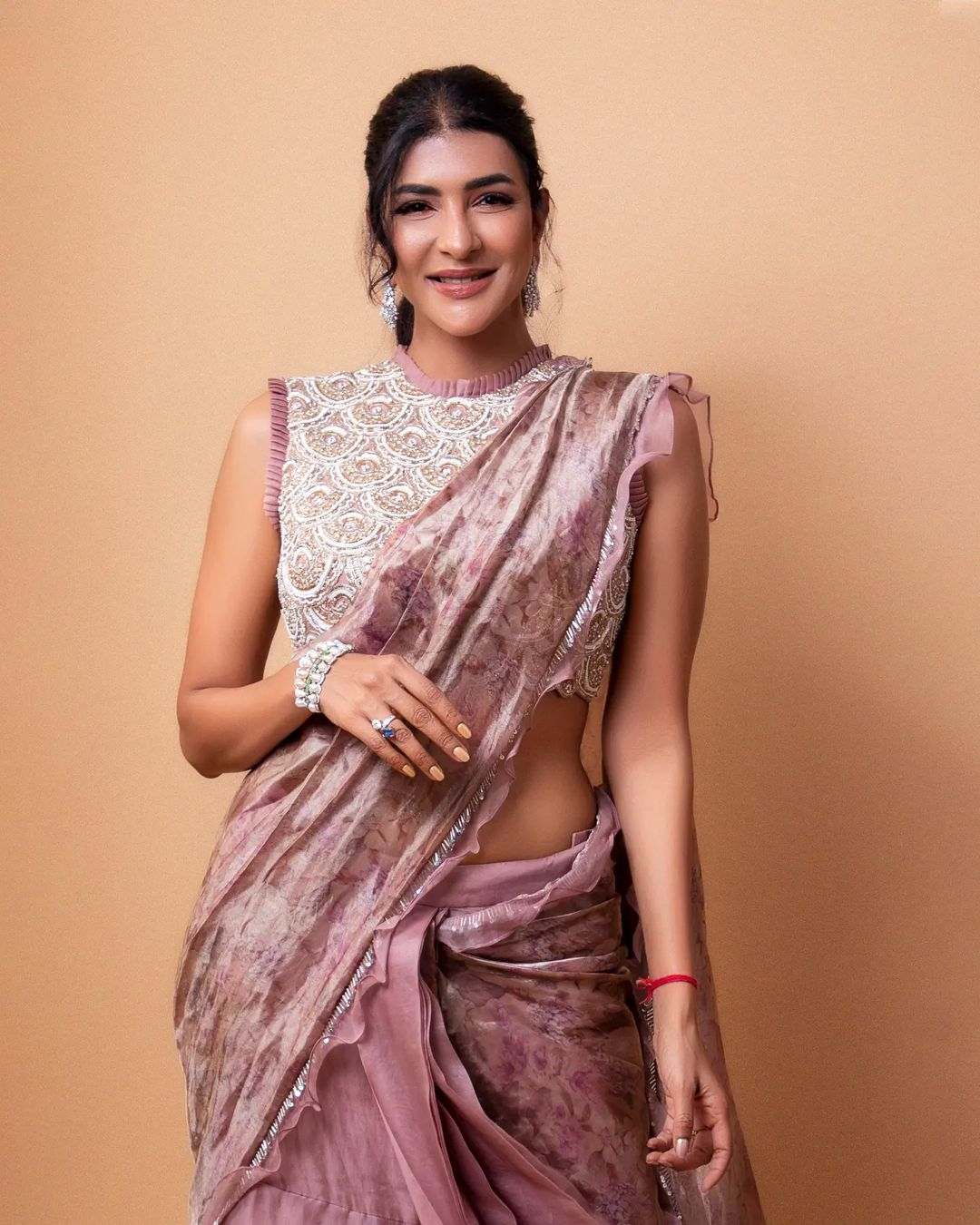 akshmi manchu in a pink saree by label de belle2 lakshmi manchu in a pink saree by label de belle2