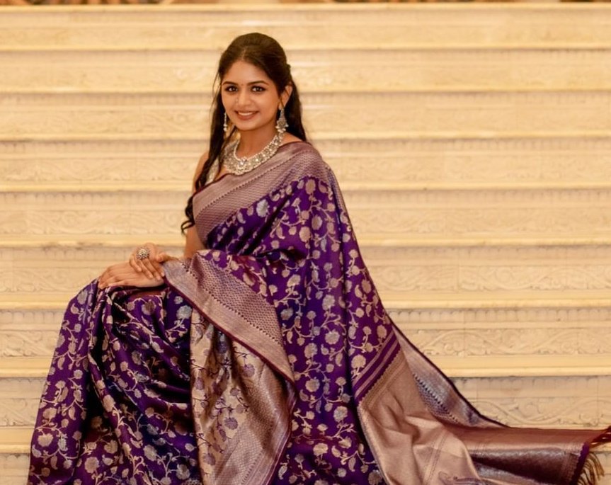 aditi shankar in a purple silk benarsi saree for an ad2 aditi shankar in a purple silk benarsi saree for an ad2