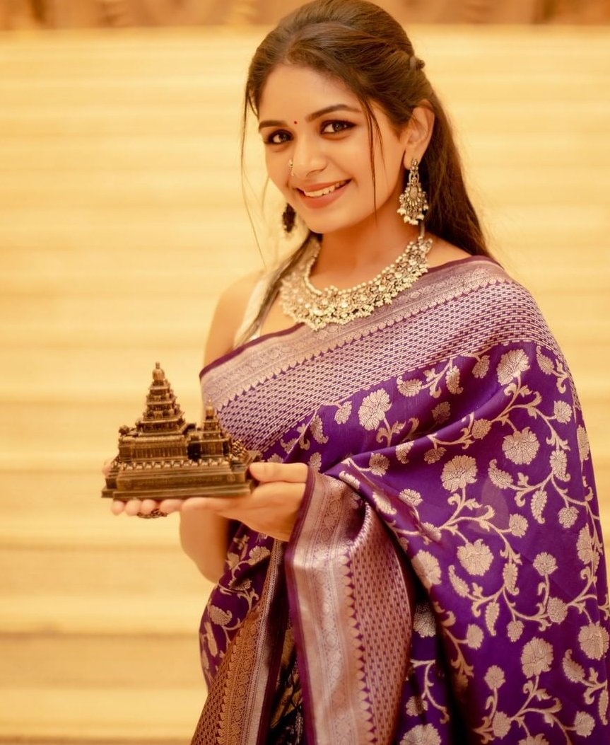 aditi shankar in a purple silk benarsi saree for an ad1 aditi shankar in a purple silk benarsi saree for an ad1