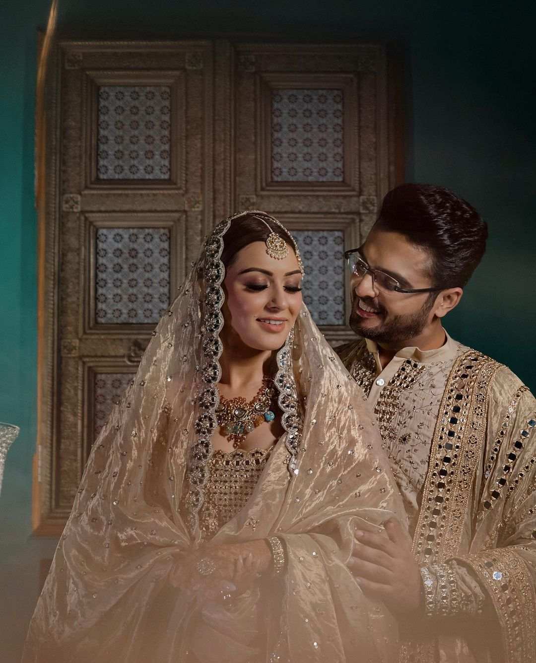 hansika motwani in a ivory sharara by abhinav mishra for sufi ninght3 hansika motwani in a ivory sharara by abhinav mishra for sufi ninght3