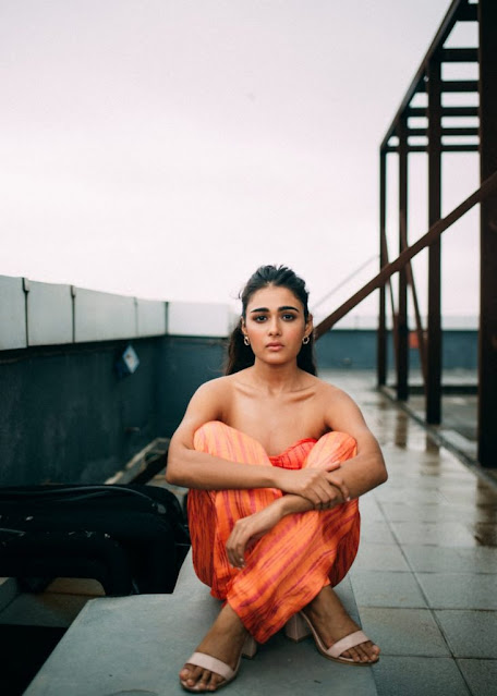 Shalini Pandey’s bold and glamorous pics