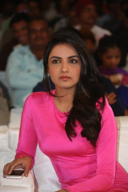 Telugu actress Jasmine Bhasin’s stunning throwback pics