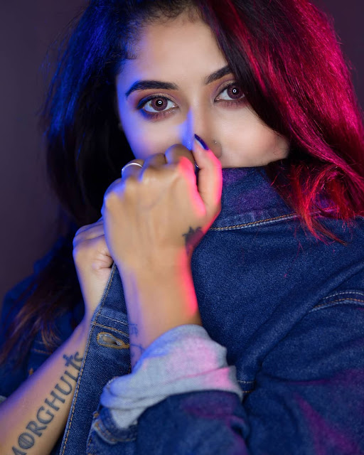 Yajnaseni bold latest pictures in modern outfits