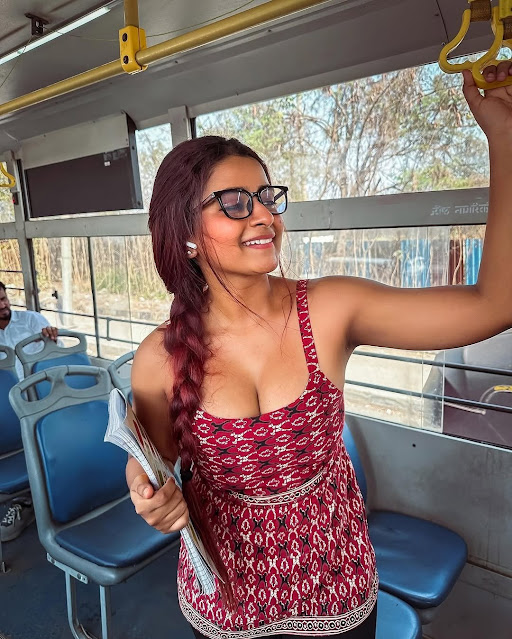 Suhana Khan hot and stylish new stills