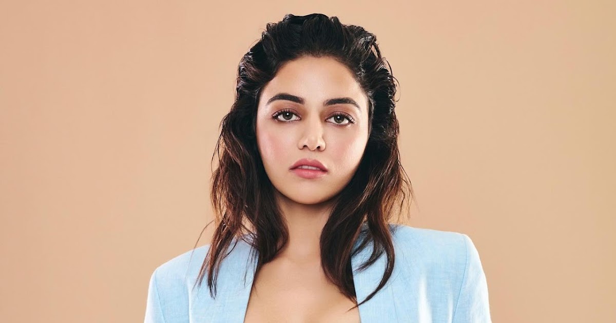 Wamiqa Gabbi’s Gorgeous Looks Captured in 4K Photos Celebrity Sarees