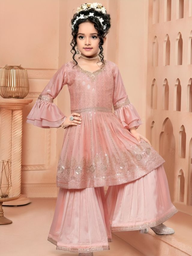 Fun Ways to Style Kids Sharara Suit for Any Occasion Kids Sharara Suit with flower hairstyles