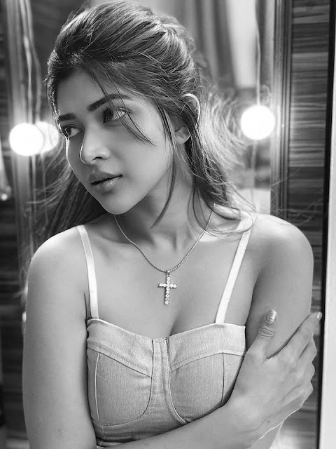 Srijita Ghosh latest hot images