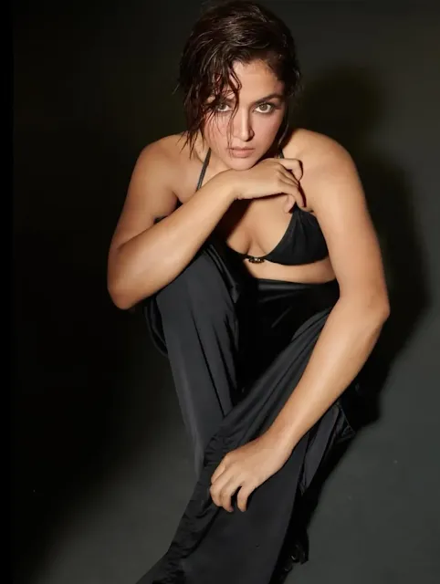 Wamiqa Gabbi dazzling in trendy photoshoot attire