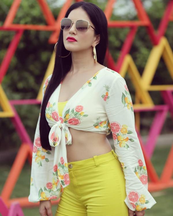 Actress Sunny Leone Latest Hot Photos