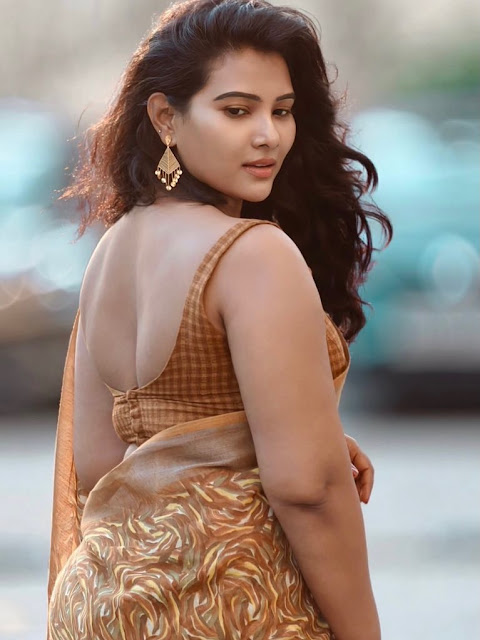 Dhivya Duraisamy latest sleeveless saree hot photos