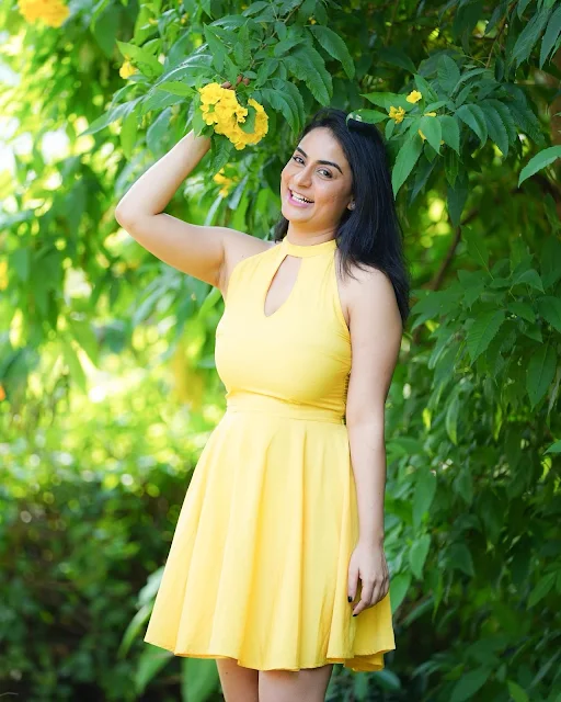 Damini Chopra Yellow Mini Dress Pics