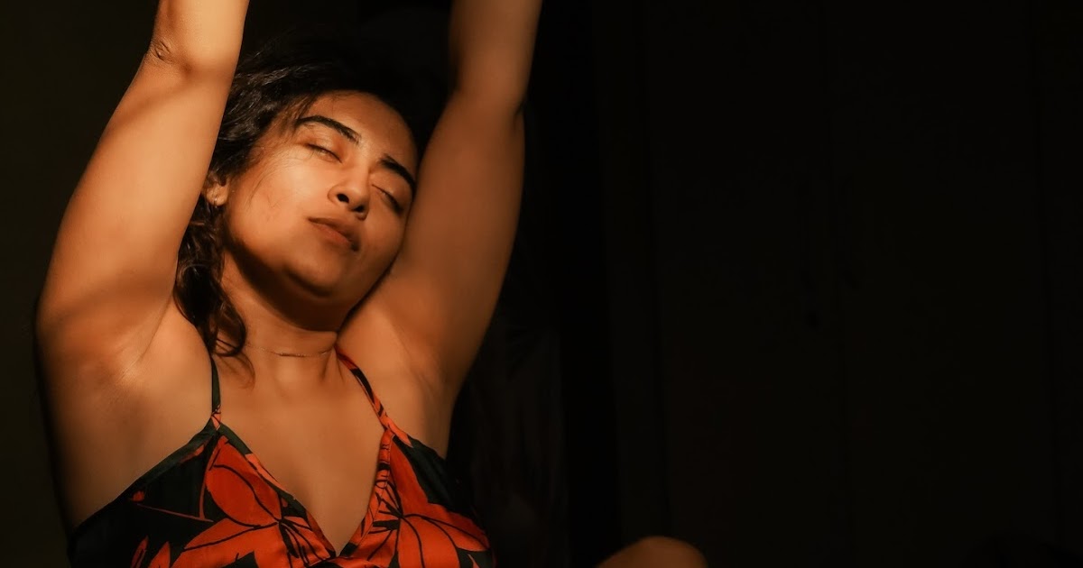 Jinal Joshi Hot Pics in Floral Satin Camisole Top Cutout Celebrity Sarees