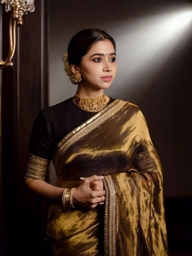 Different Types of Sarees of Different States in India: The Ultimate Guide for Saree Lovers Metallic Gold Sarees