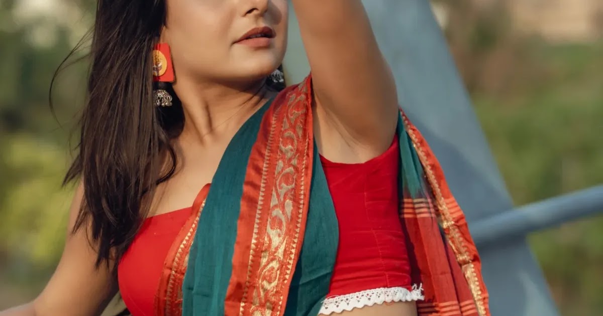 Priyanka Banerjee Latest Handloom Saree Stills Celebrity Sarees