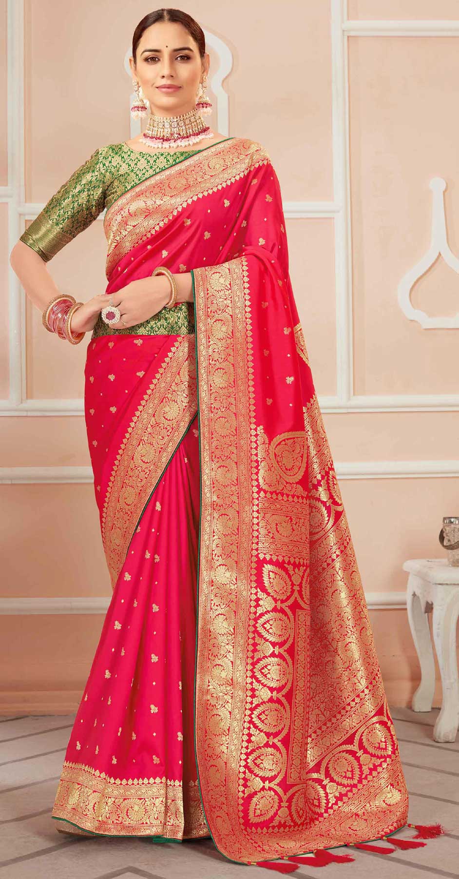Best Bridal Sarees For Every Wedding Ceremony in USA India Wedding Saree banarasi-silk-traditional-saree