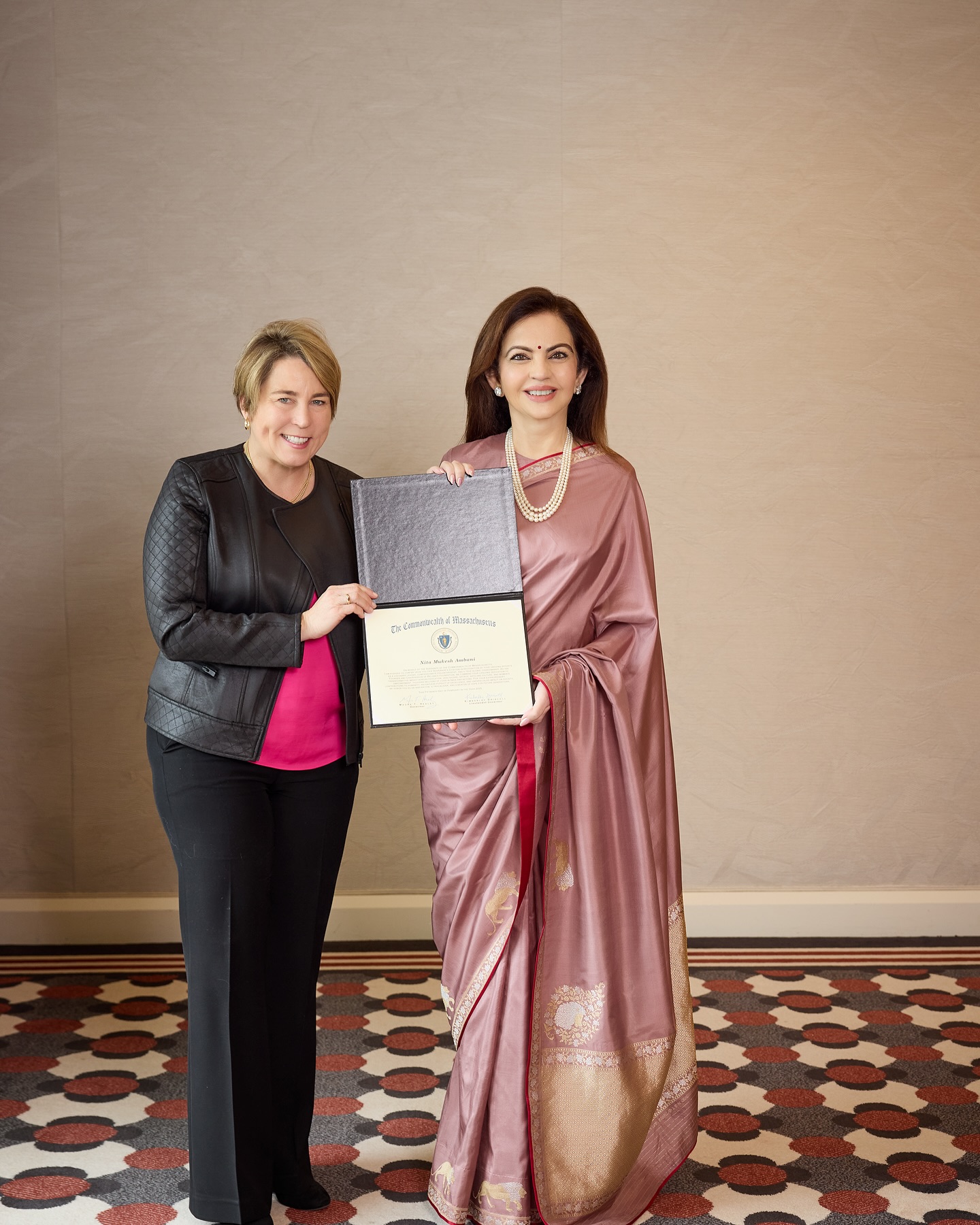 Nita Ambani Radiates Elegance in a Tilfi Shikargah saree! Celebrity Sarees Nita Ambani Radiates Elegance in a Tilfi Shikargah saree! Celebrity Sarees
