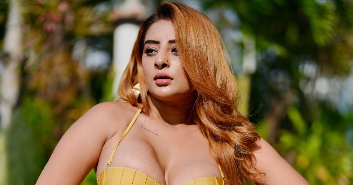 Ankita Dave Showcases a Glamorous Metallic Gold Summer Look Celebrity Sarees