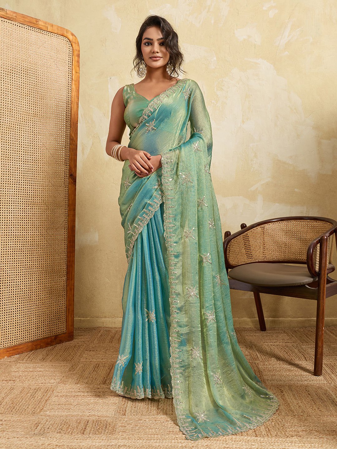 The Complete Encyclopedia Of Indian Sarees: 26 Types, Fabrics, Weaves & Regional Styles Explained India Wedding Saree chiffon-saree