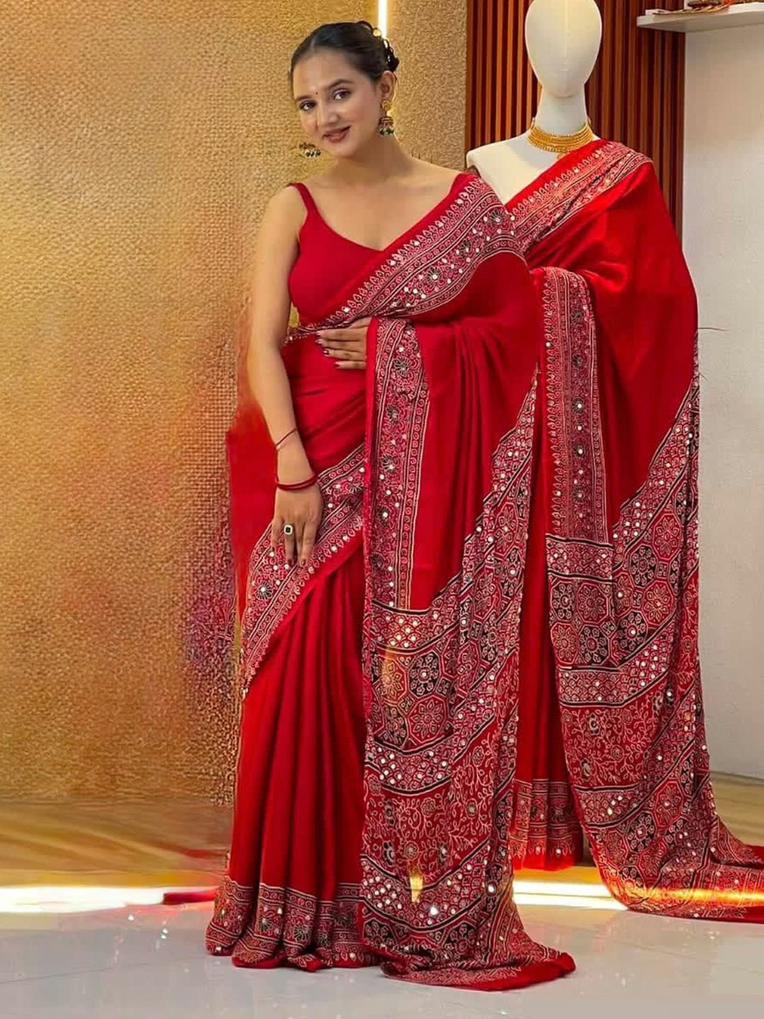 The Complete Encyclopedia Of Indian Sarees: 26 Types, Fabrics, Weaves & Regional Styles Explained India Wedding Saree crepe-silk-saree