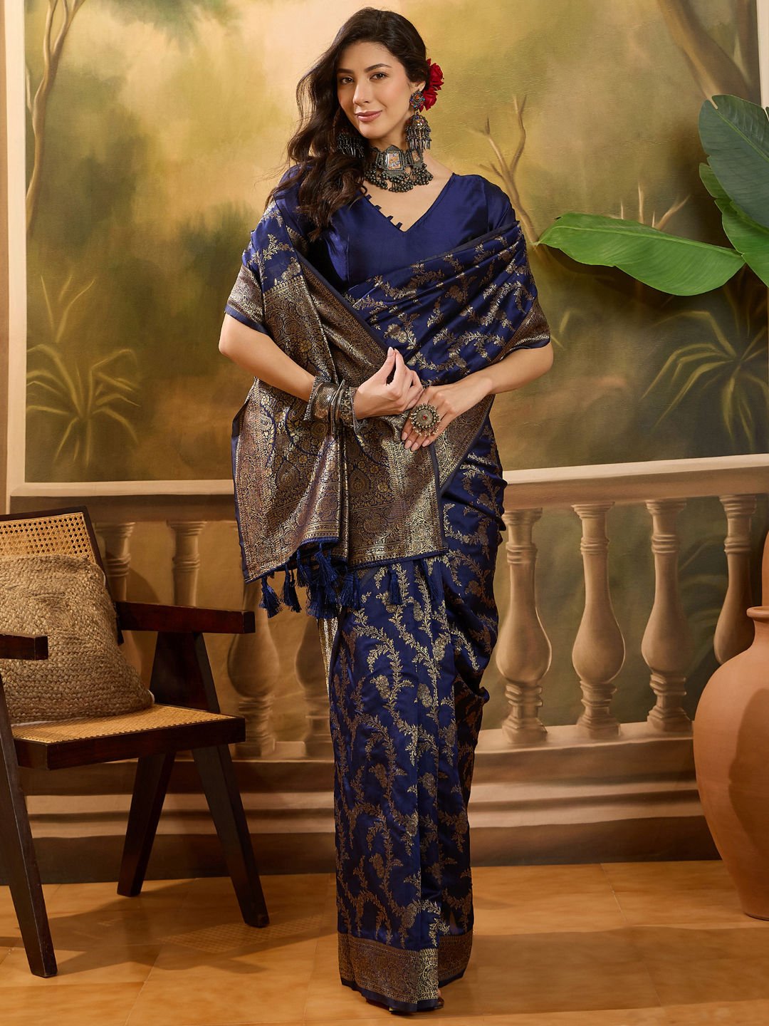 The Complete Encyclopedia Of Indian Sarees: 26 Types, Fabrics, Weaves & Regional Styles Explained India Wedding Saree silk-festive-saree