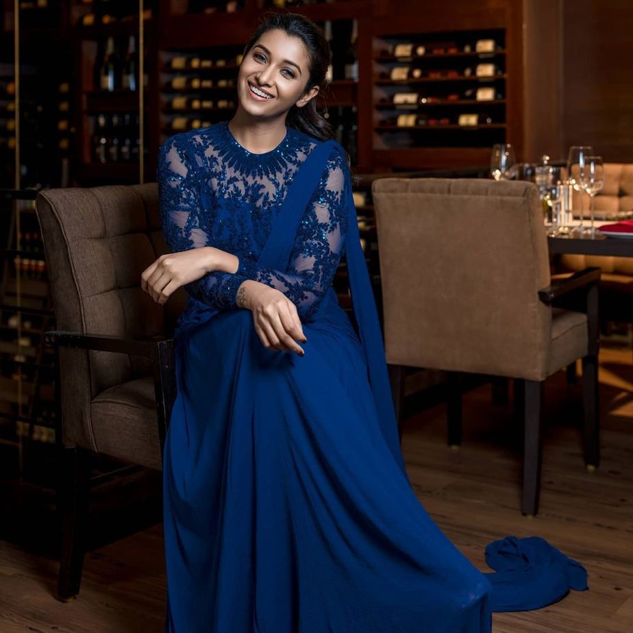 Priya Bhavani Shankar takes the internet by storm with her pictures in a sapphire saree gown! Sarees