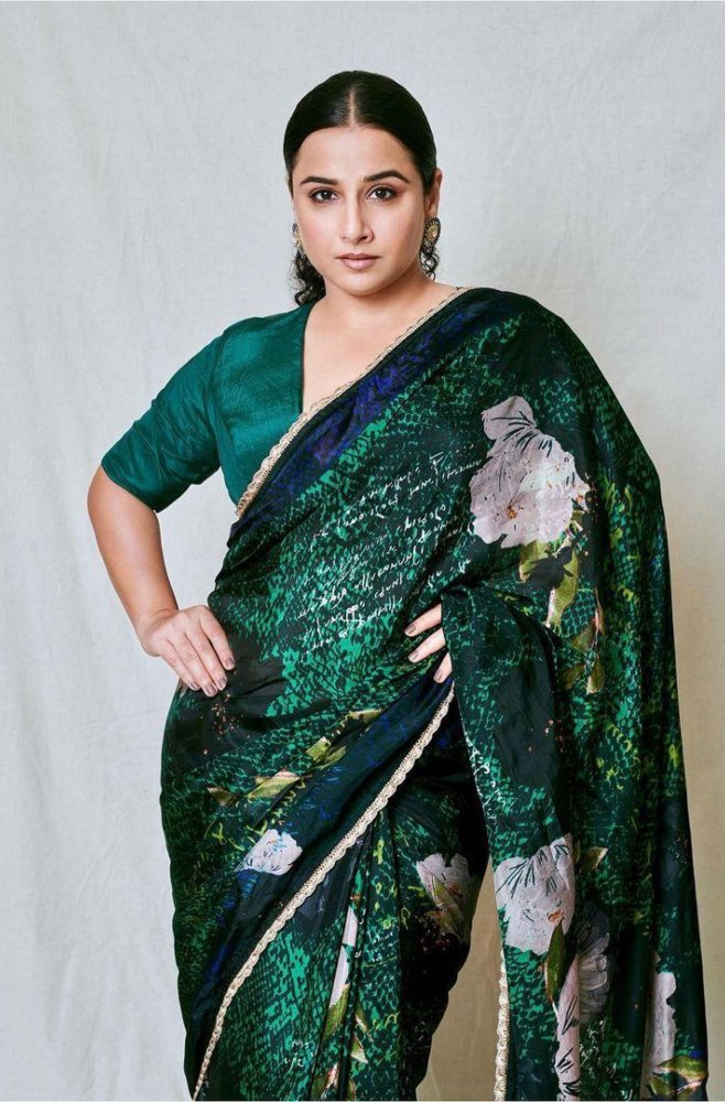 Actress Vidya Balan does it again, looking elegant in a saree! Actress Vidya Balan does it again, looking elegant in a saree! Vidya Balan