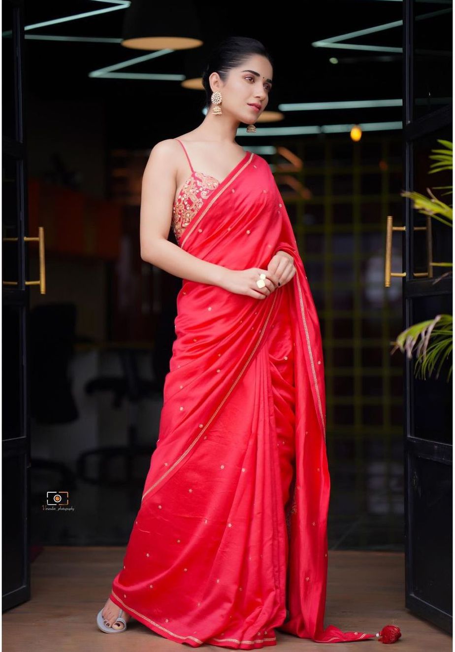 Ruhani Sharma appears interesting in a bright red tissue silk saree! how to style a silk saree