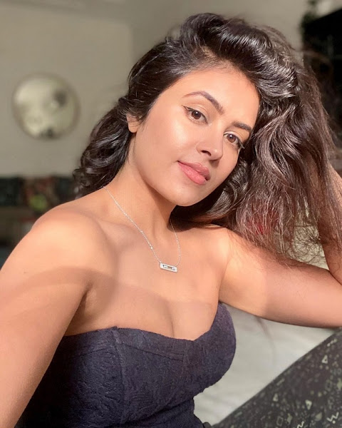 Shobhita Rana Mesmerizing Stills Flipkart