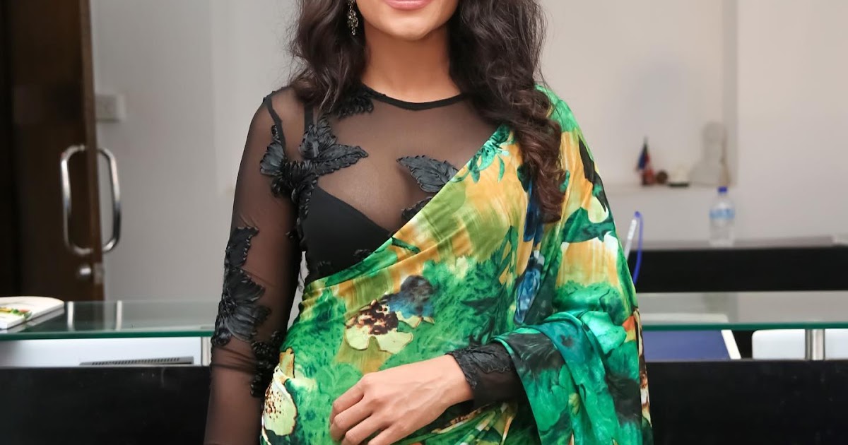 Sri Lankan Actress Chulakshi Ranathunga Hot Photos in Fashion Sarees India Wedding Saree