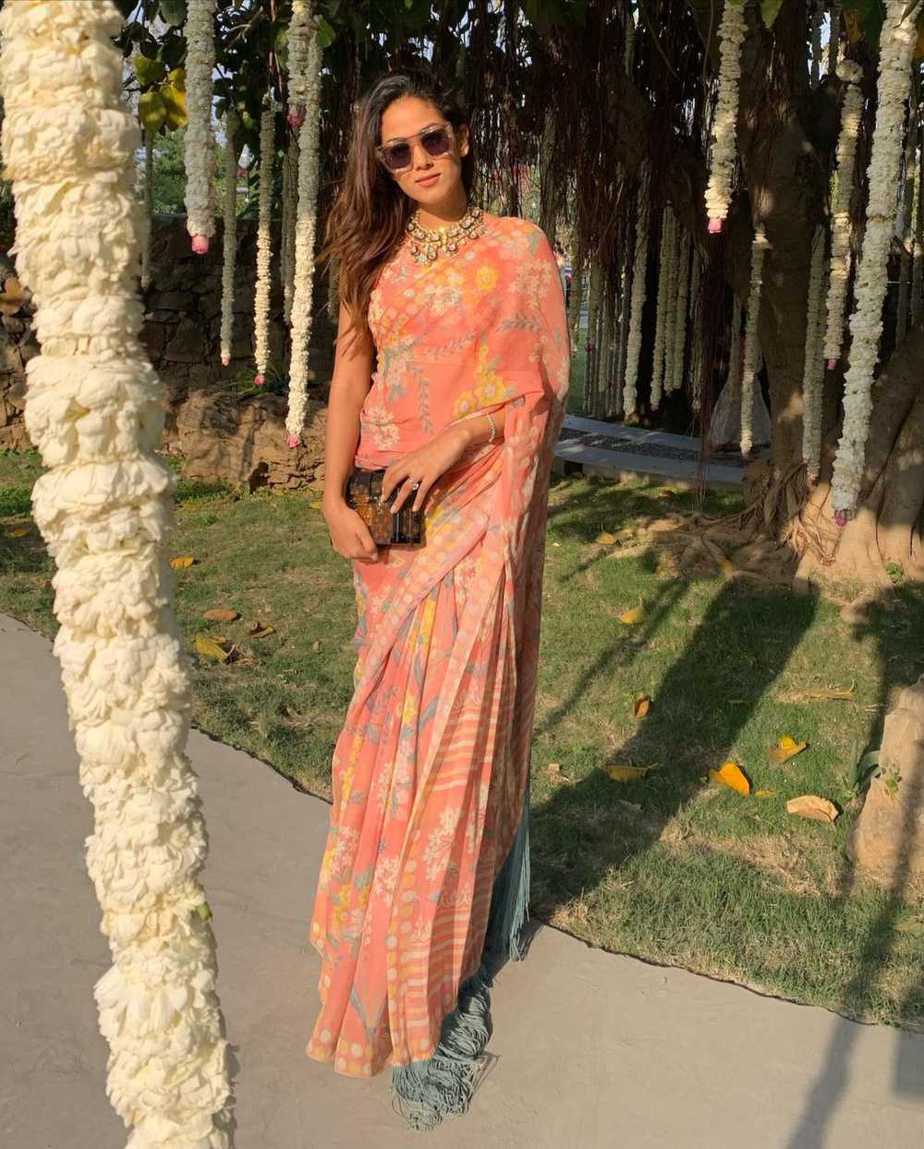 Mira Kapoor gets summer wedding fashion right in a blush pink floral saree! Celebrity Sarees