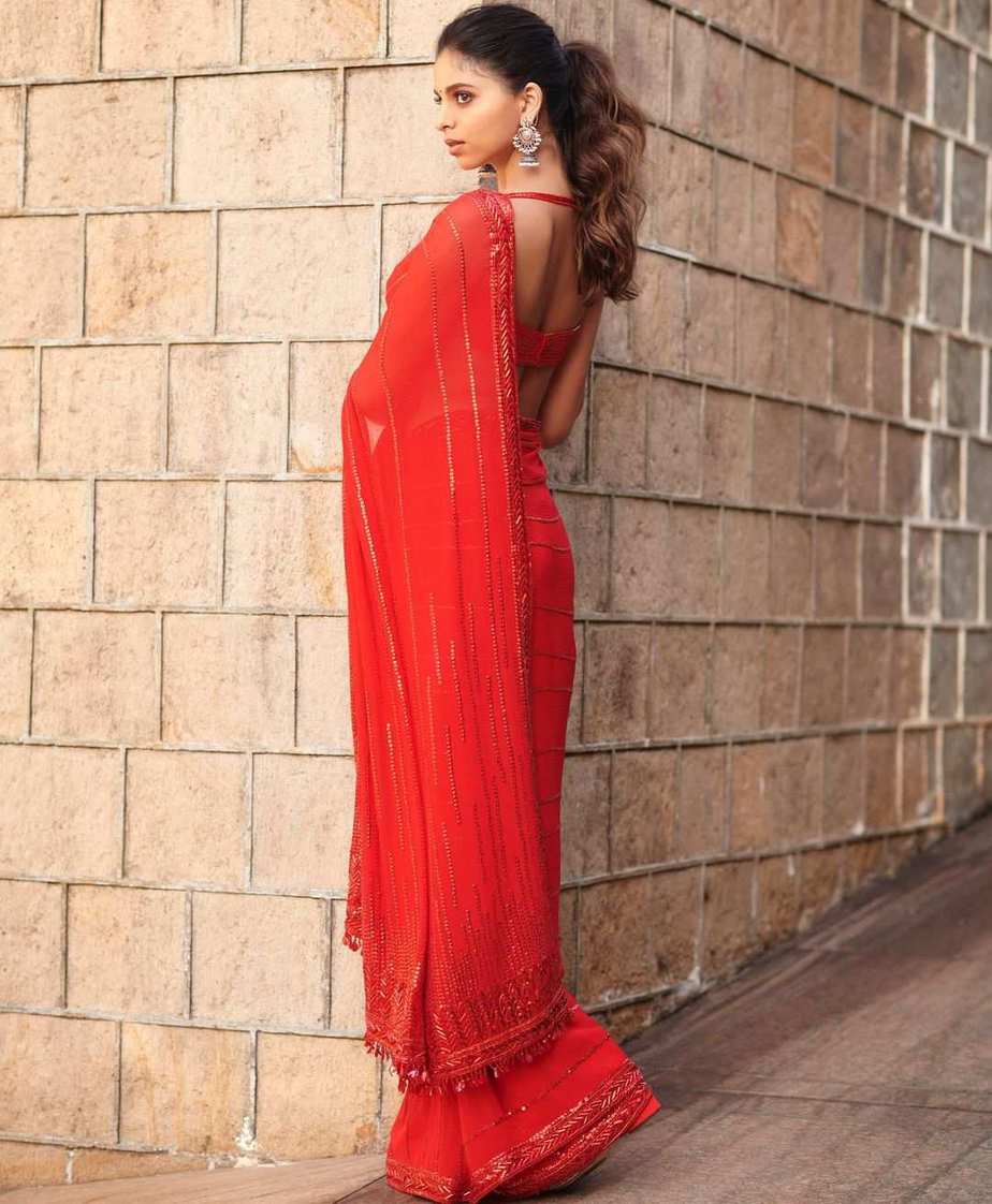 Suhana Kahan in a red Manish Malhotra saree! Suhana Kahan in a red Manish Malhotra saree! Manish Malhotra