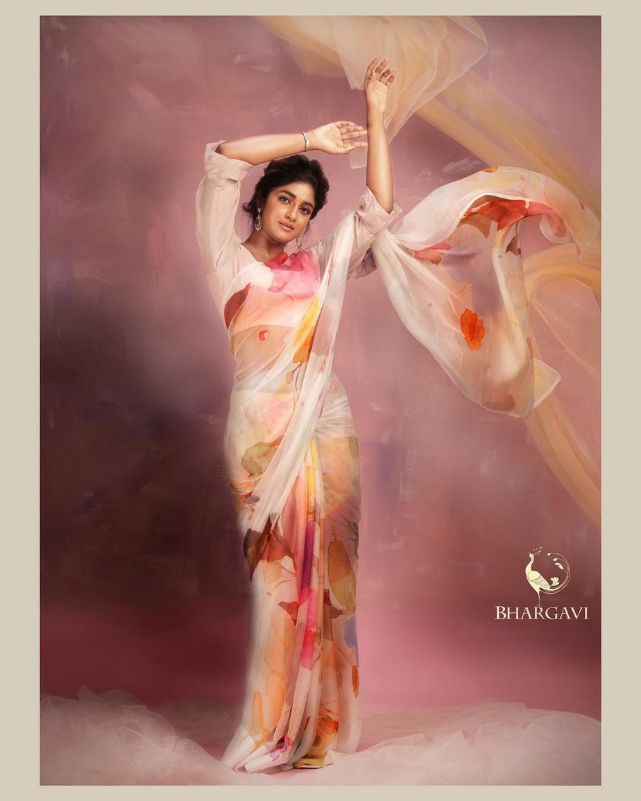 Dimple Hayathi poses in an ivory floral saree by Bhargavi Kunam! Bhargavi Kunam