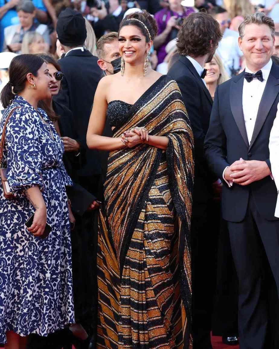 Deepika Padukone pulls off a retro look in a sequinned saree at Cannes’22! Deepika Padukone