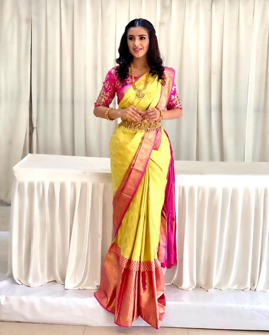 Malvika Sharma in a yellow kanchipuram saree! Malavika sharma