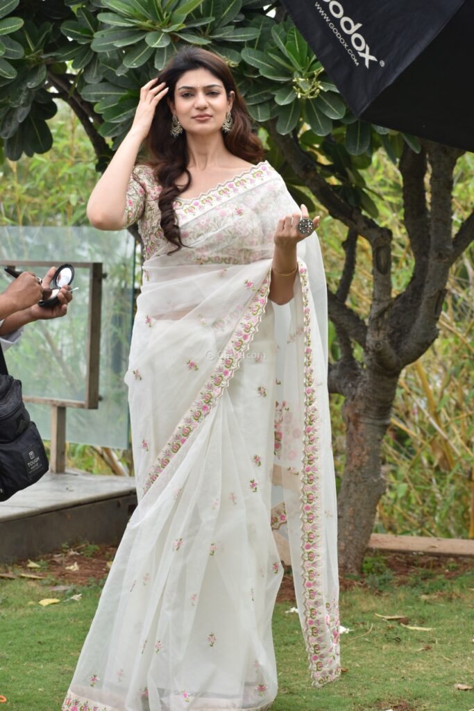 Aditi Gautam poses in an ivory organza saree ahead of a fashion event! aditi gautam in a saree