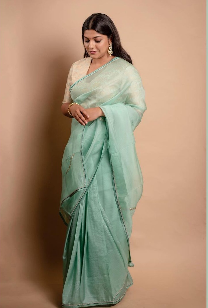 Aparna Balamurali looks beautiful in a sky blue saree for “Veetla Vishesham” song launch! Aparna Balamurali in a saree