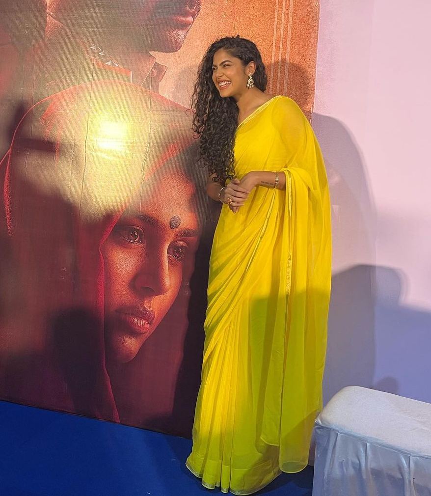 Faria Abdullah glows in a yellow saree at “Vallimayil” first look launch! Faria Abdullah in a saree